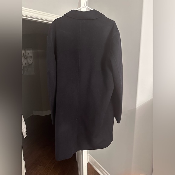 Brand new, never been worn Banana republic long, navy blue men’s trenchcoat - Picture 4 of 11